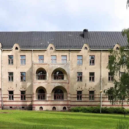 Хостел Forenom Roeykkae *